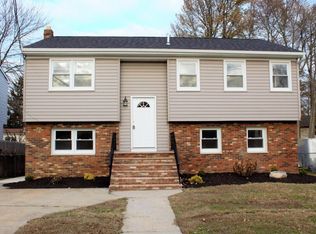 238 Orchard St, Keyport, NJ 07735