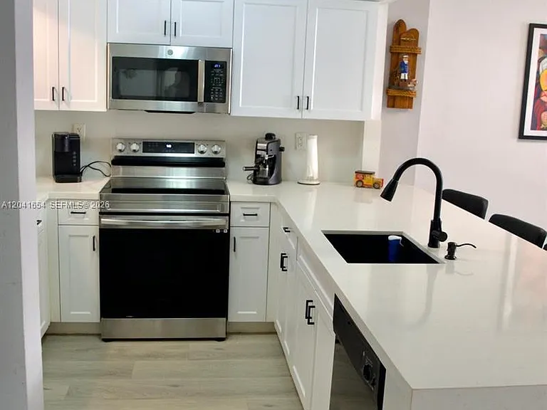 3725 S Ocean Dr #423 — Photo 7