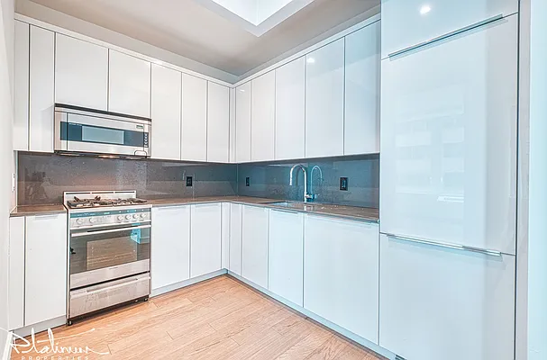 Rented by Platinum Properties | media 6