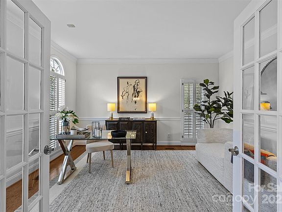 4th image of 6604 Morrowick Circle Dr