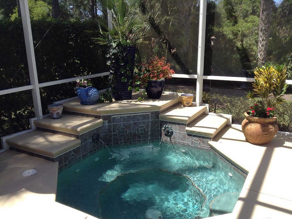 1st image of 1 Villa Lago Ln
