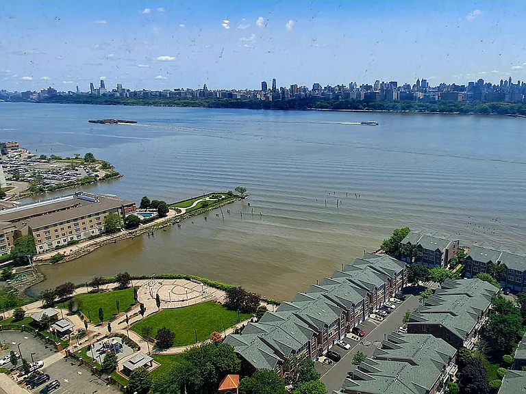 7002 Boulevard East #15B — Photo 7