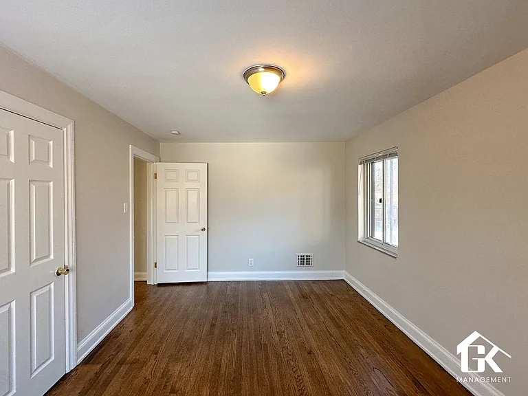 16182 Greenlawn St — Photo 44