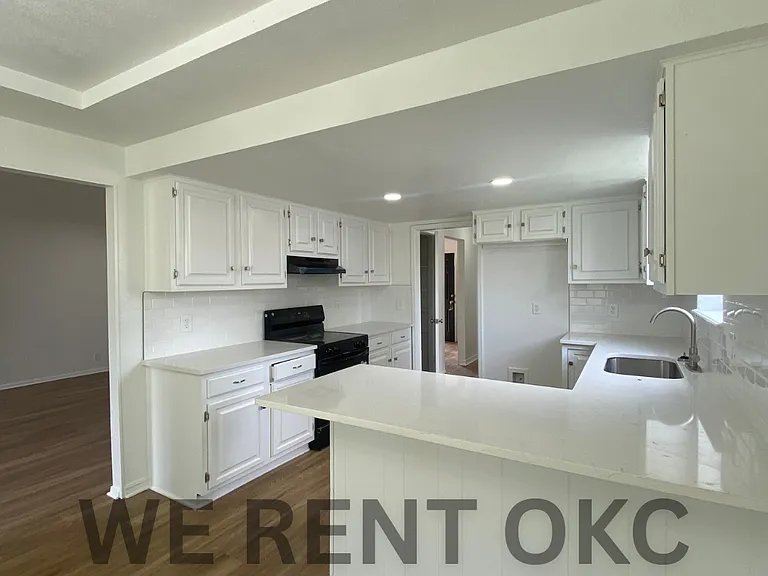 3613 Wynn Cir — Photo 9