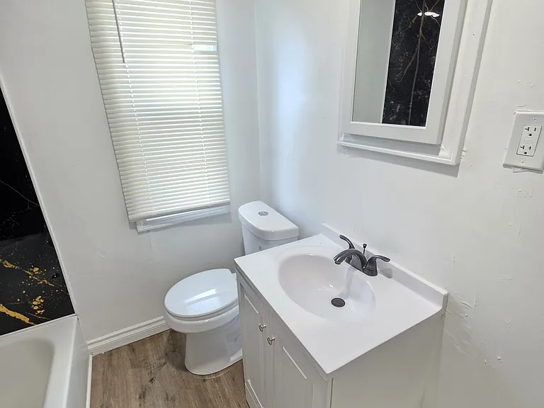 15763 Robson St — Photo 12