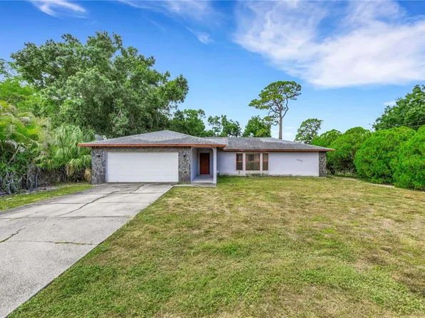 2472 21st St, Sarasota, FL 34234
