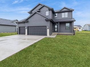 3513 NW 28th St, Ankeny, IA 50023