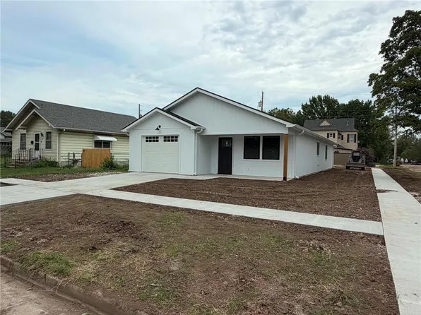 423 S Holbrook St, Fort Scott, KS 66701