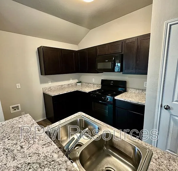 11728 Jude Way — Photo 10