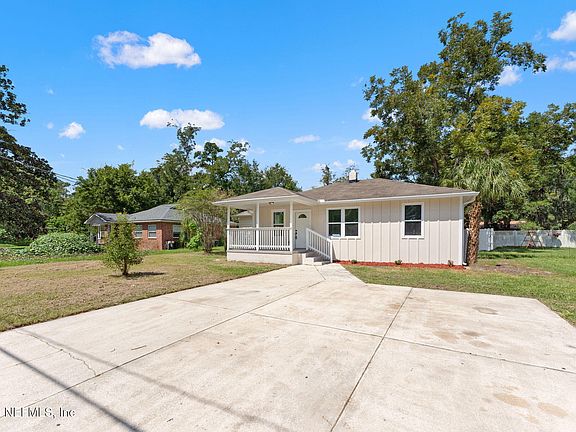 3rd image of 2655 COMMUNITY Road