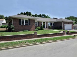 111 Meadow Rd, North Providence, RI 02904