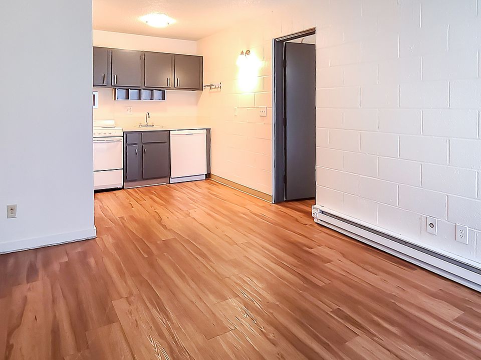 Stewart Apartments - Portland Oregon - Living Room
