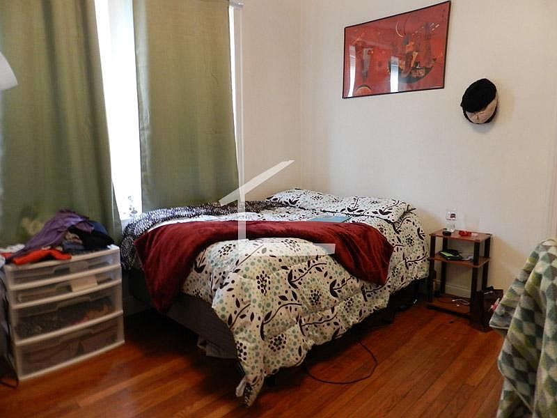 2nd image of 17 Cummings Rd APT 05
