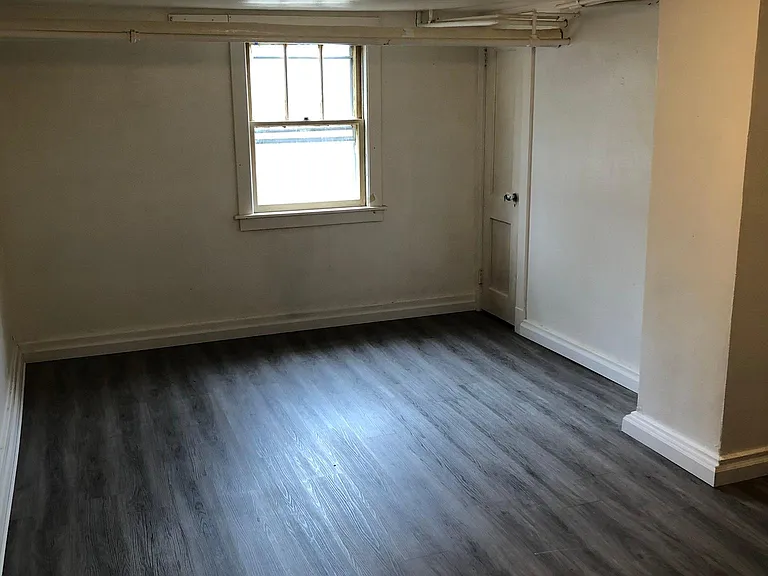 44 Saint Charles St #BASEMENT — Photo 13