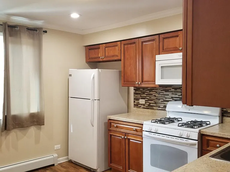 7723 Woodward Ave #2N — Photo 4