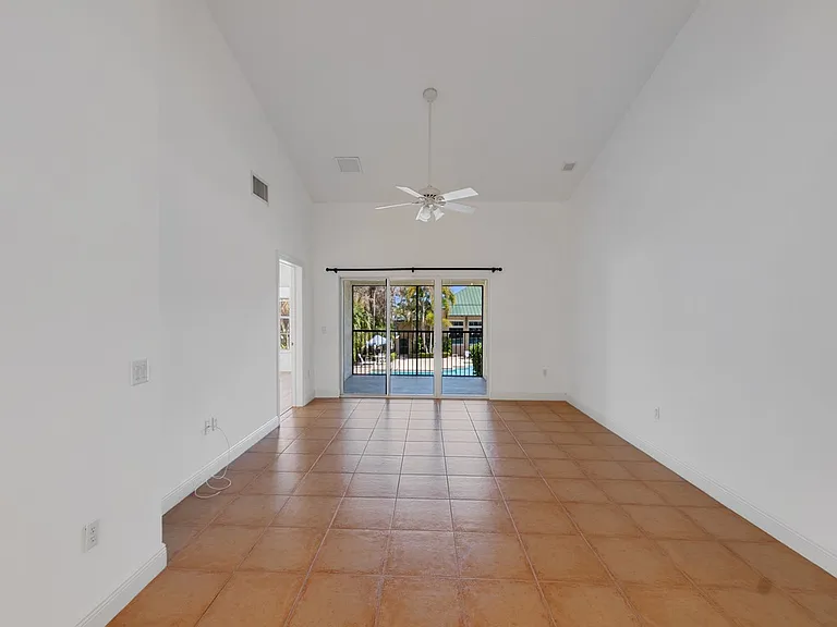 4350 Doubles Alley Dr #203 — Photo 9