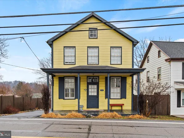 7096 Union Deposit Rd, Hummelstown, PA 17036