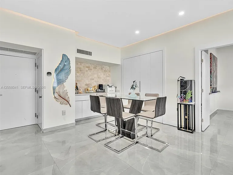 3731 N Country Club Dr #Penthouse 24 — Photo 13