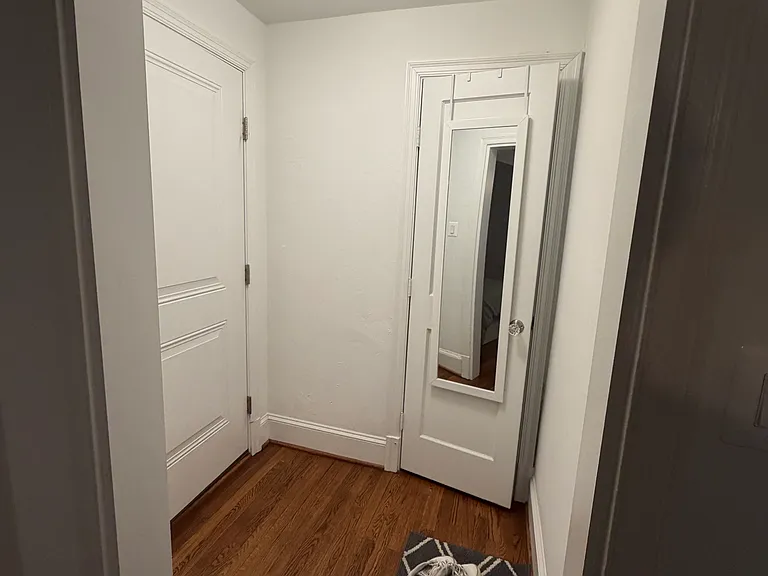 605 N Irving St #2 — Photo 7