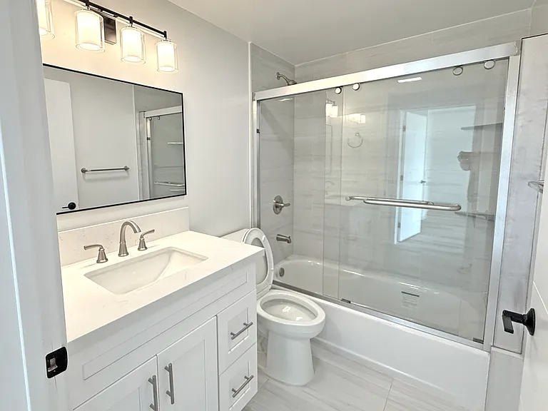 10934 Peach Grove St #201 — Photo 32