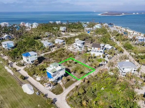 200 Goldfinch Dr, Captiva, FL 33924