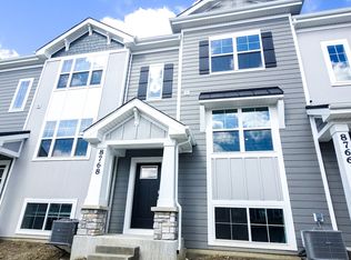 8768 Clover Ln, Saint John, IN 46373