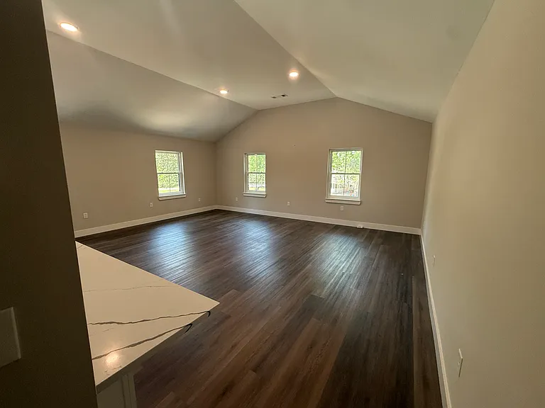 21 Denmark Dr — Photo 4