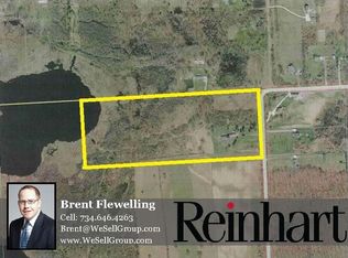 9905 Spencer Rd, South Lyon, MI 48178