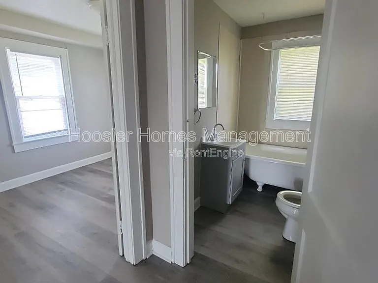 83 N Ewing St #85 — Photo 17