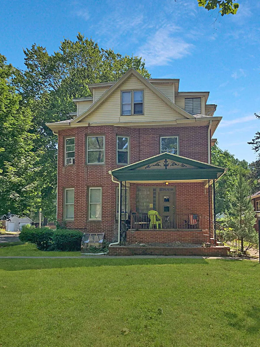 Building Photo - 1500 S Lowell Ave #2E