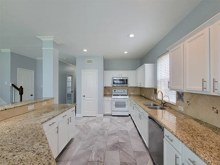7506 Boxwood Ridge Ln — Photo 15
