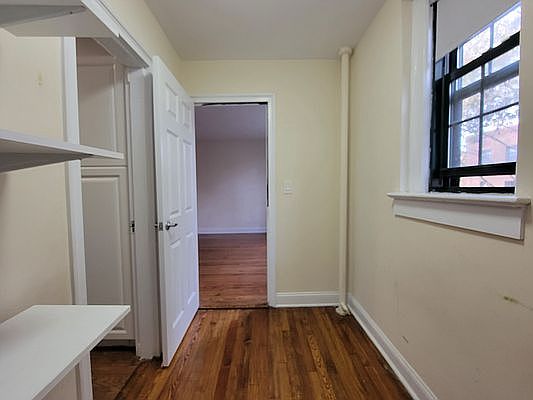 4th image of 50-01 39th Ave #L33