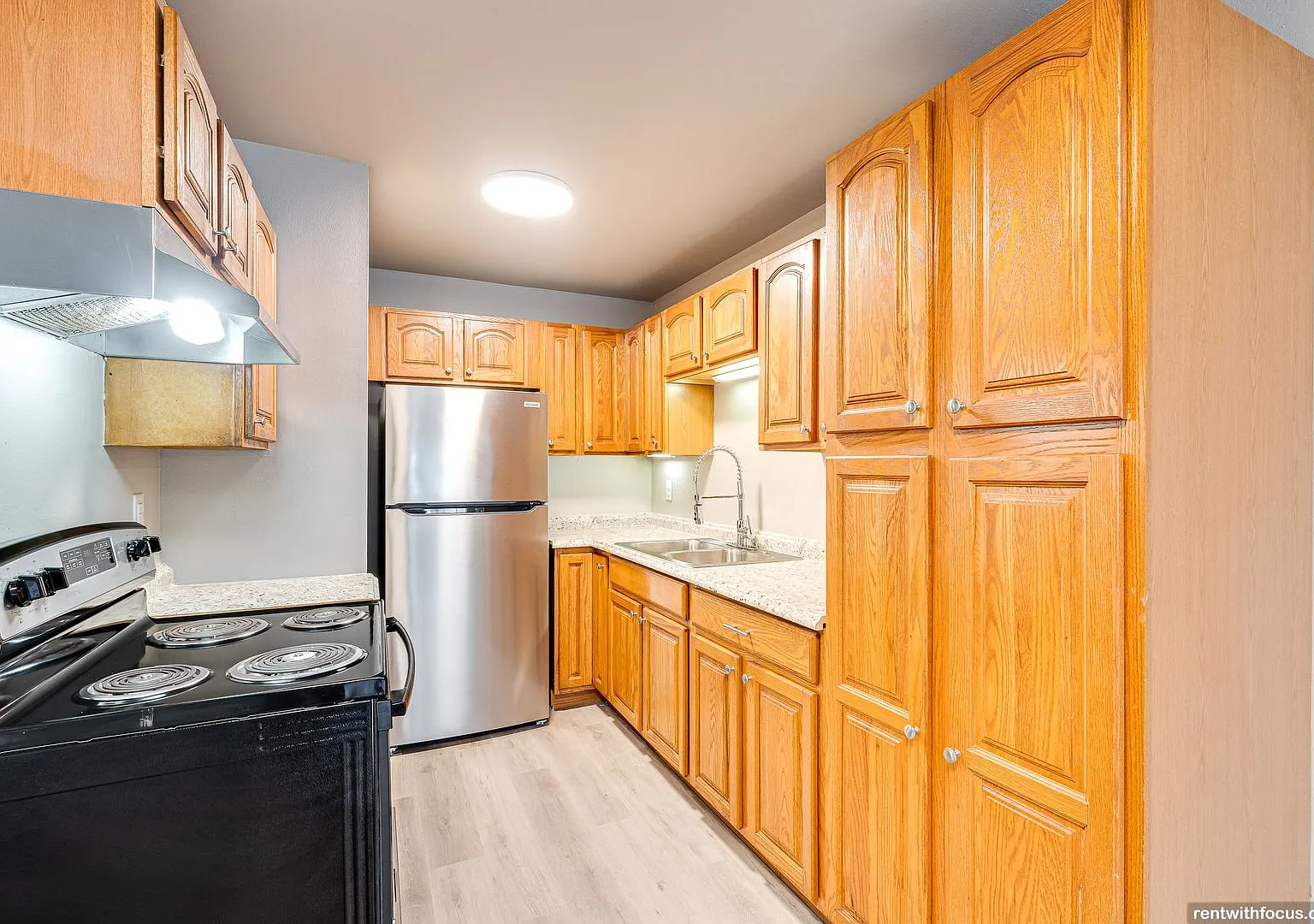 520 W. Linwood Ave. — Photo 2