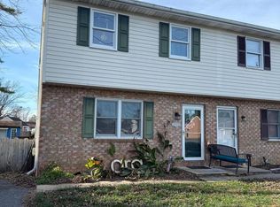 471 S Market Ave, Mount Joy, PA 17552