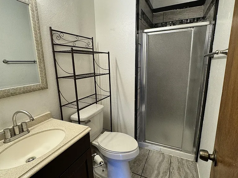 1190 Ramar Rd #20 — Photo 4