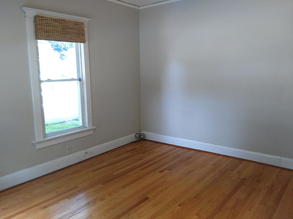 2nd image of 35 W Johnson St APT 1