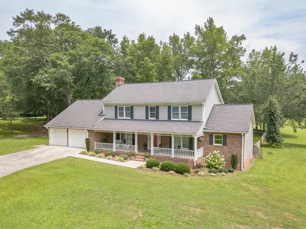 3293 Hoke Ct, Loganville, GA 30052