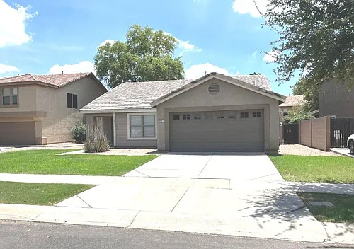 435 W Fabens Ln Photo 1