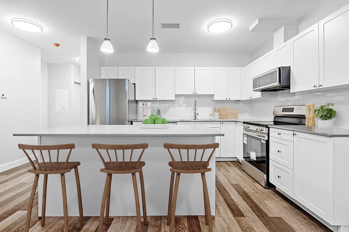 Building Photo - 66 Muriel St