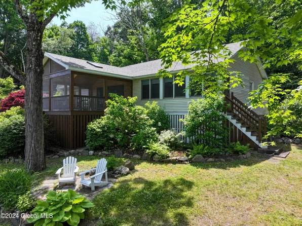 8 Sunrise Court, Silver Bay, NY 12874