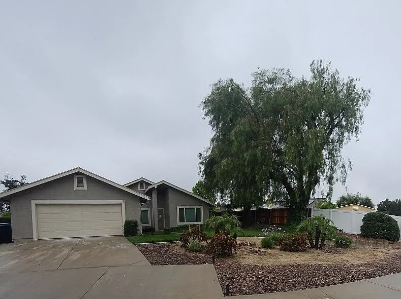 3 bed, 1440 sqft, $3,000 — Photo 4