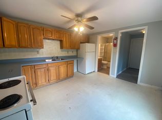 16 Prospect St APT 2W, Athol, MA 01331