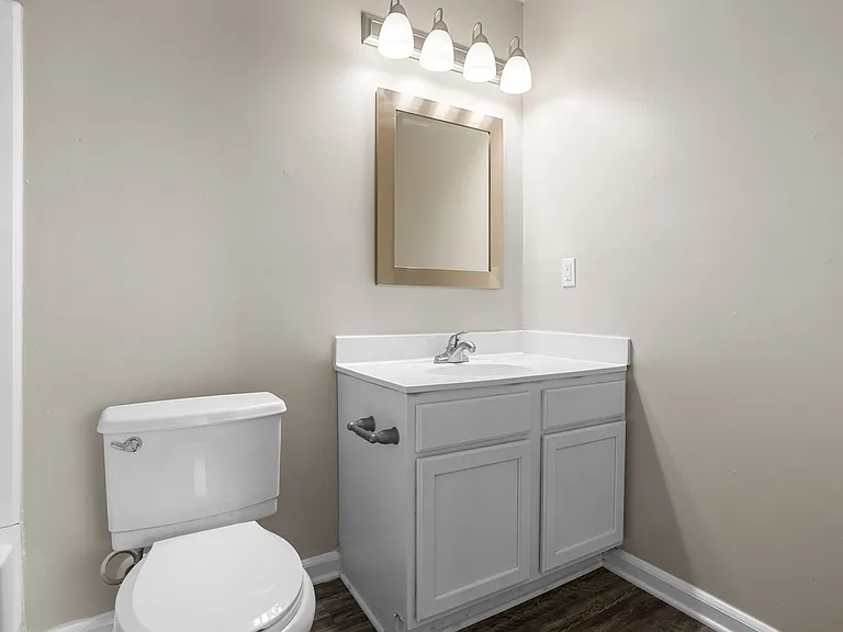 Wendover Ridge Apartments — Photo 16