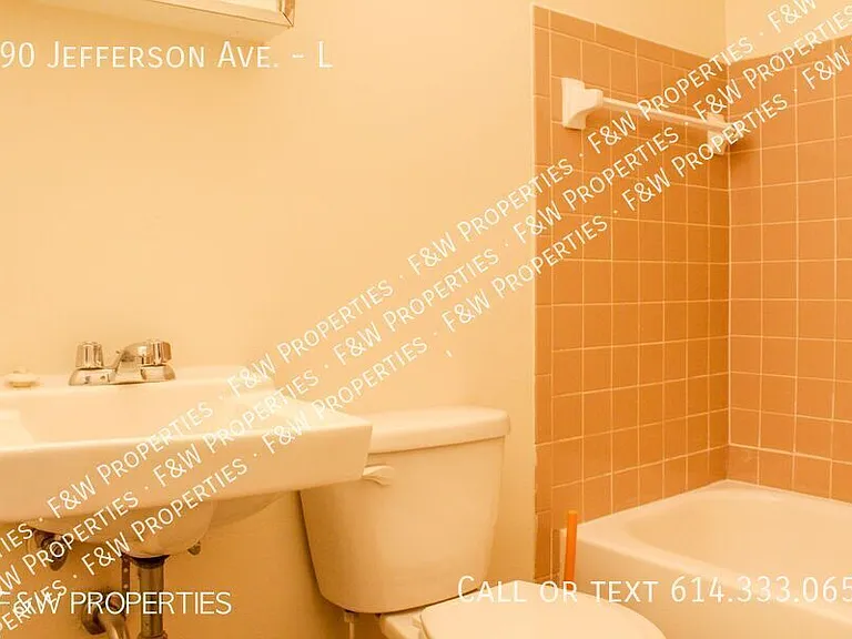 190 Jefferson Ave #L — Photo 18