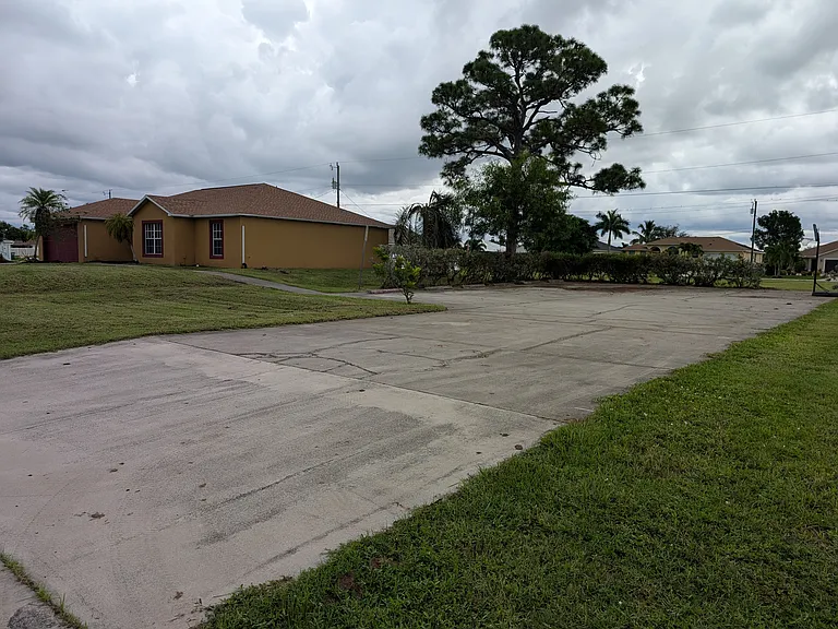 3411 Chiquita Blvd S — Photo 18