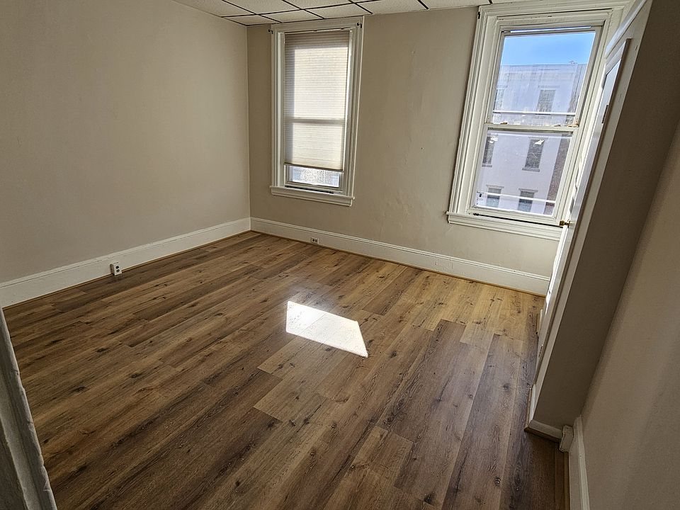 Front bedroom