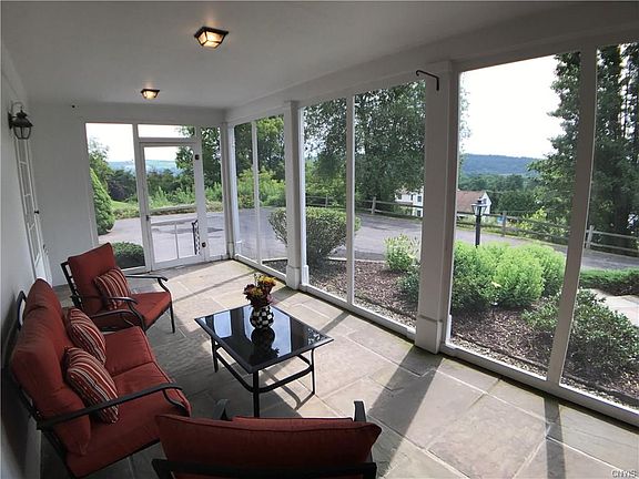 4th image of 1177 Hillside Dr