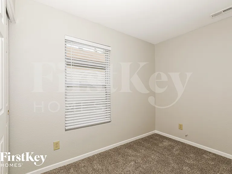 12158 E 141st St — Photo 13