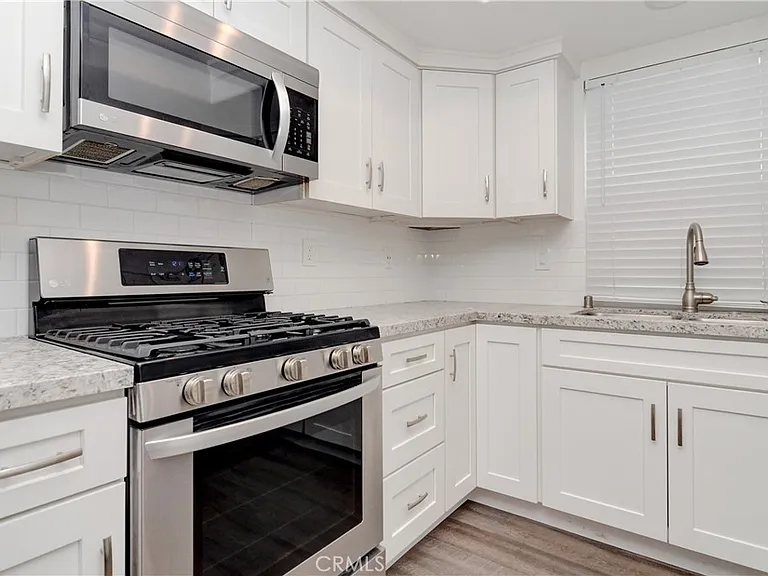 214 Palmer St #B — Photo 5