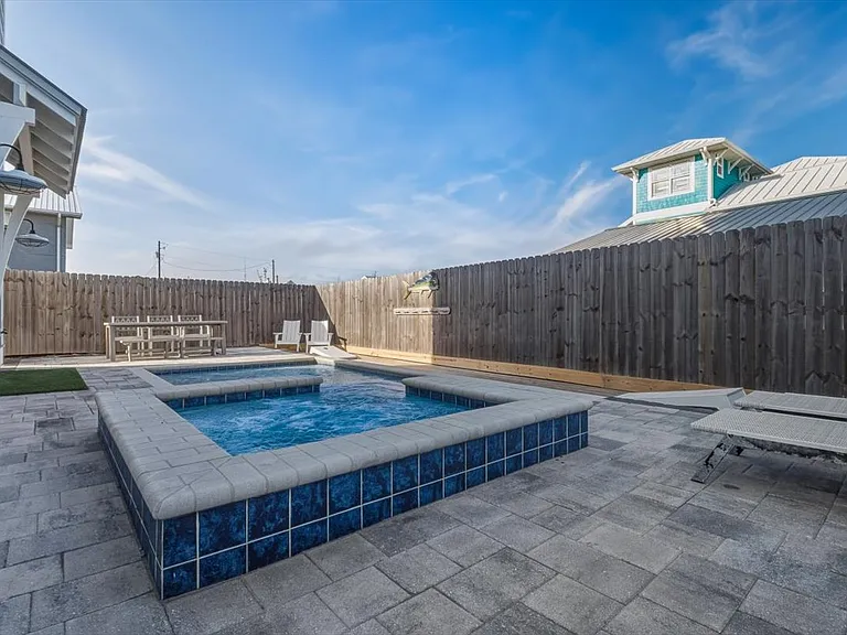 8320 Surf Dr — Photo 84